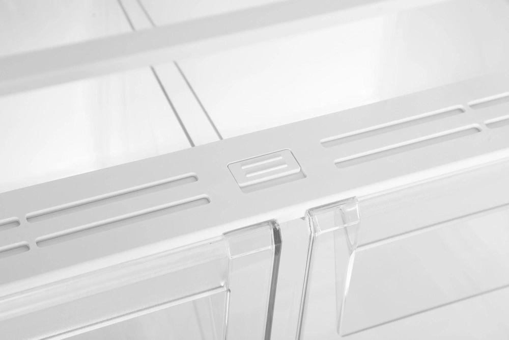 Холодильник Electrolux LND5FE18S 2-хкамерн. белый