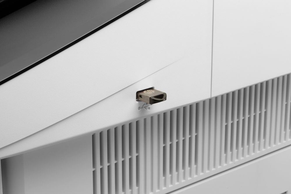 Лазерное МФУ/ HP Color LaserJet Enterprise Flow MFP M776zs