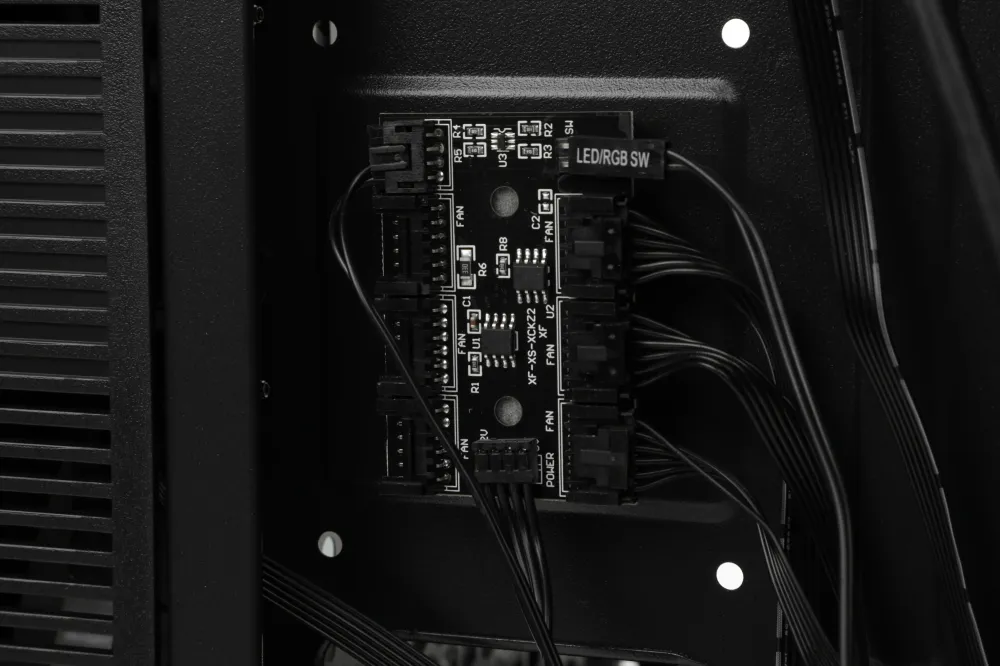 Корпус Aerocool Python-G-BK-v1 черный без БП ATX 5x120mm 2x140mm 2xUSB2.0 1xUSB3.0 audio bott PSU