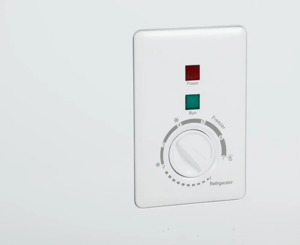 Морозильный ларь Maunfeld MFL200W белый
