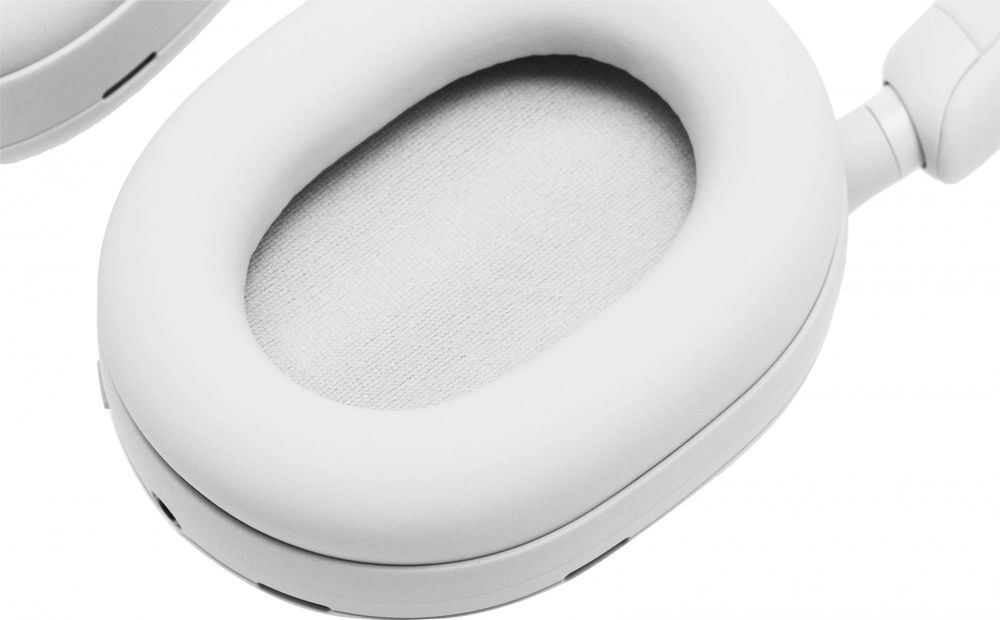 Гарнитура мониторные Sony WH-1000XM5 1.2м серебристый беспроводные bluetooth оголовье (WH-1000XM5/SC)