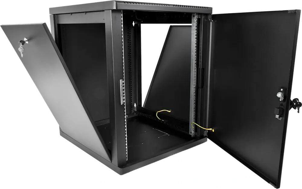 Шкаф коммутационный ЦМО (ШРН-М-15.650.1-9005) настенный 15U 600x650мм пер.дв.металл направл.под закл.гайки 120кг черный 581мм 27.36кг 180град. 745мм IP20 сталь