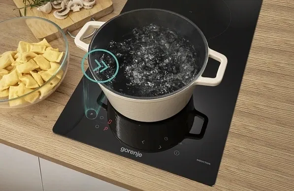 Варочная поверхность Gorenje GI3201BSCE черный