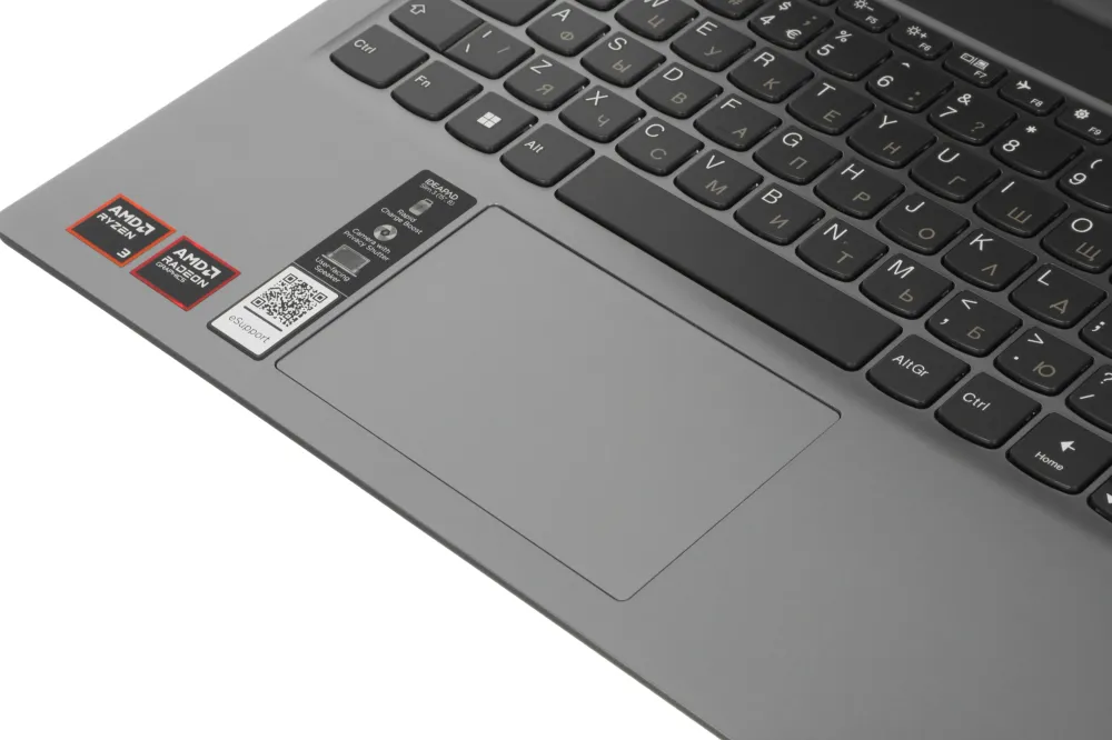 Ноутбук Lenovo IdeaPad Slim 3 15AMN8 Ryzen 3 30 8Gb SSD256Gb AMD Radeon 610M 15.6" IPS FHD (1920x1080) без ОС grey WiFi BT Cam (82XQ01CCPS)