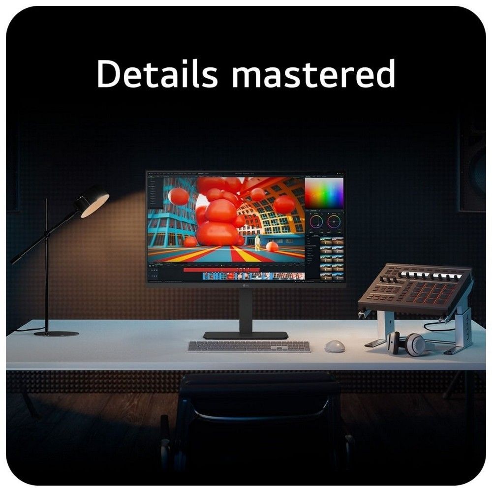 Монитор LG 31.5" 32U720A-B черный VA LED 16:9 HDMI M/M матовая HAS Piv 3000:1 250cd 178гр/178гр 3840x2160 60Hz DP 4K USB 8.1кг
