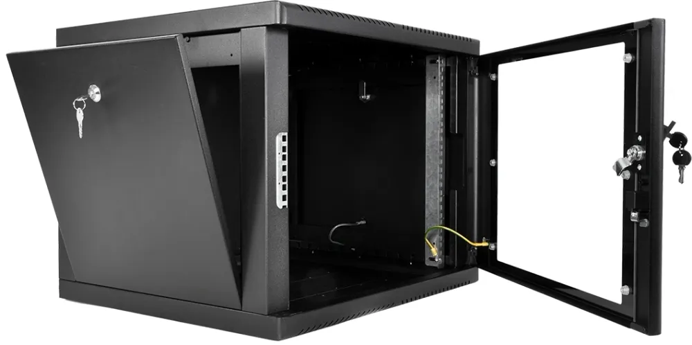 Шкаф коммутационный ЦМО (ШРН-М-9.500-9005) настенный 9U 600x520мм пер.дв.стекл 130кг черный 456мм 19.35кг 180град. 480мм IP20 сталь