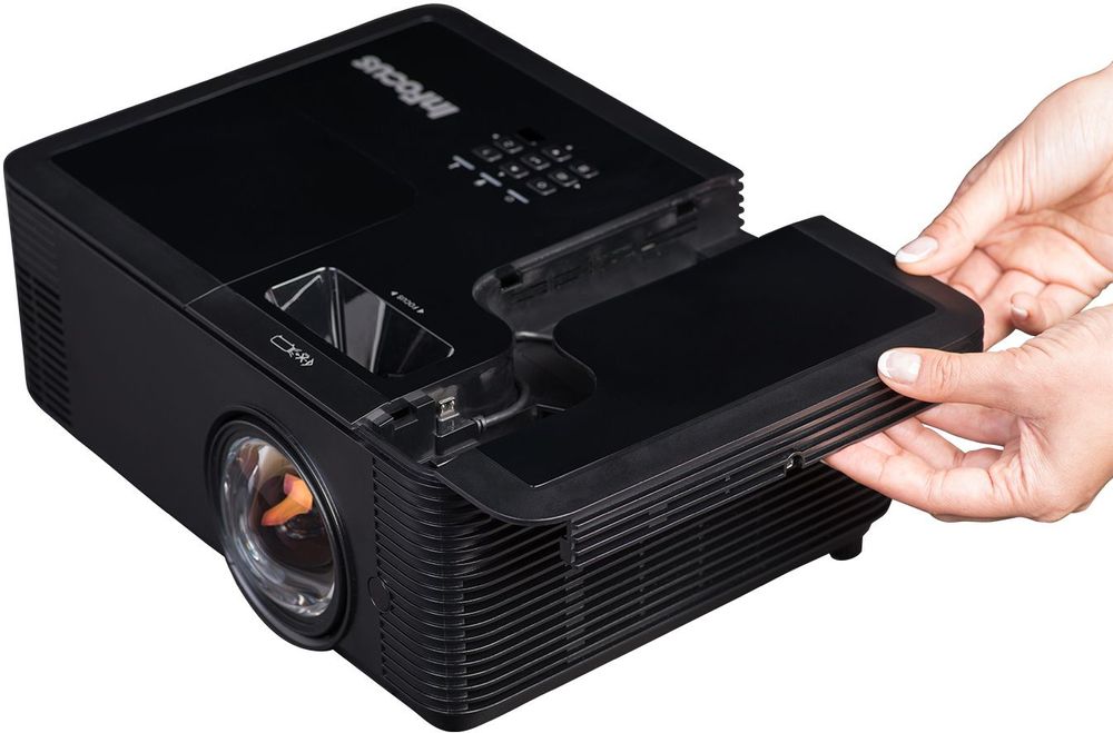 INFOCUS IN136ST {DLP 4000Lm 1280x800 28500:1 0.521:1 3.5mm VGA HDMI1.4a USB-A}