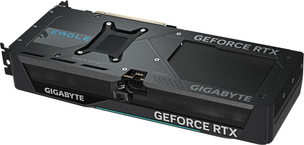 Видеокарта Gigabyte RTX5070 EAGLE OC SFF 12GB GDDR7 192bit 3xDP HDMI 3FAN RTL