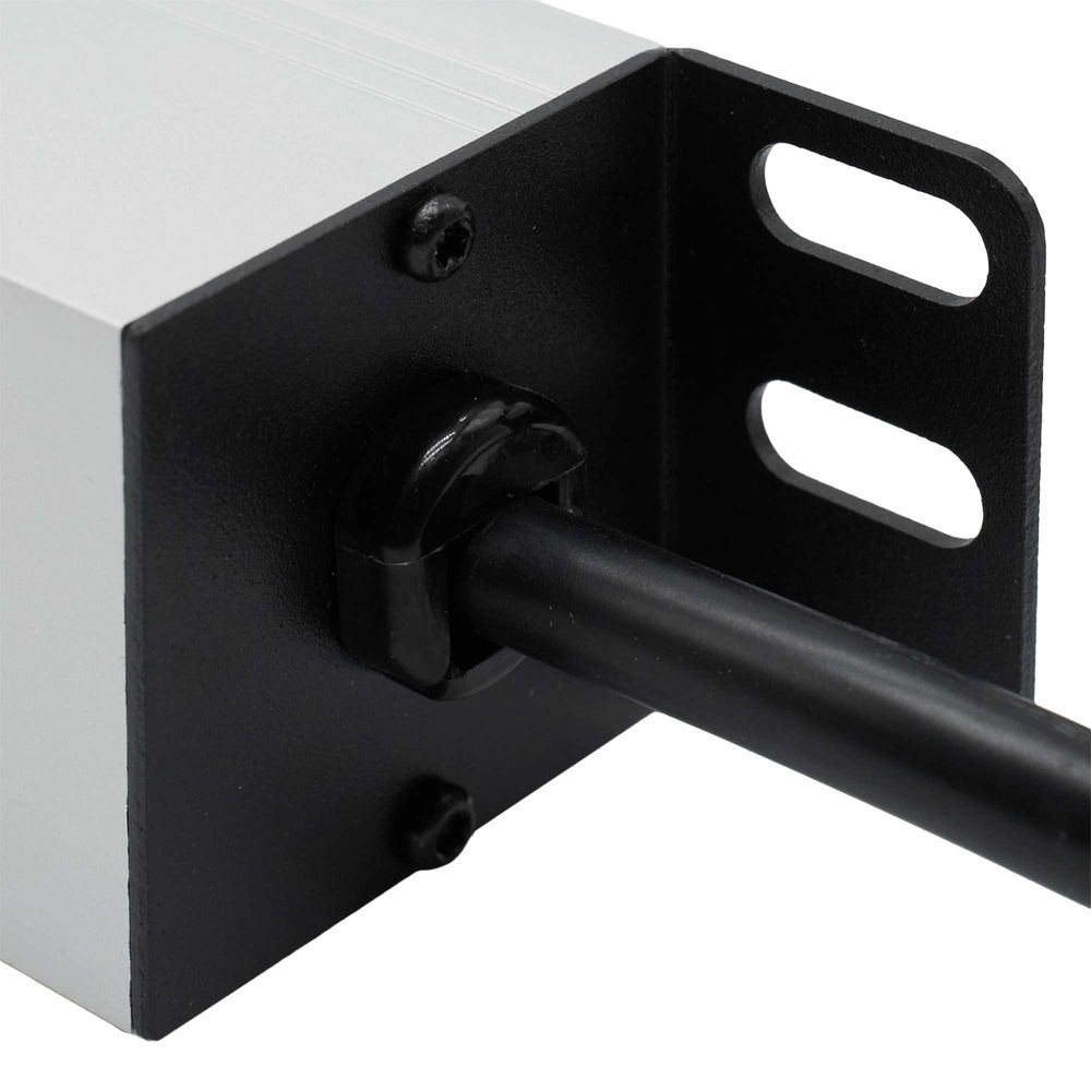 Блок распределения питания (PDU) 19" 16A с индикацией, Вых:8 Schuko, Вх:Schuko