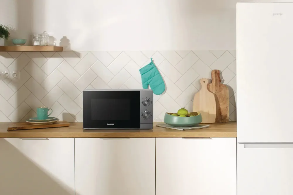 Микроволновая Печь Gorenje MO20E1T4 20л. 700Вт серый