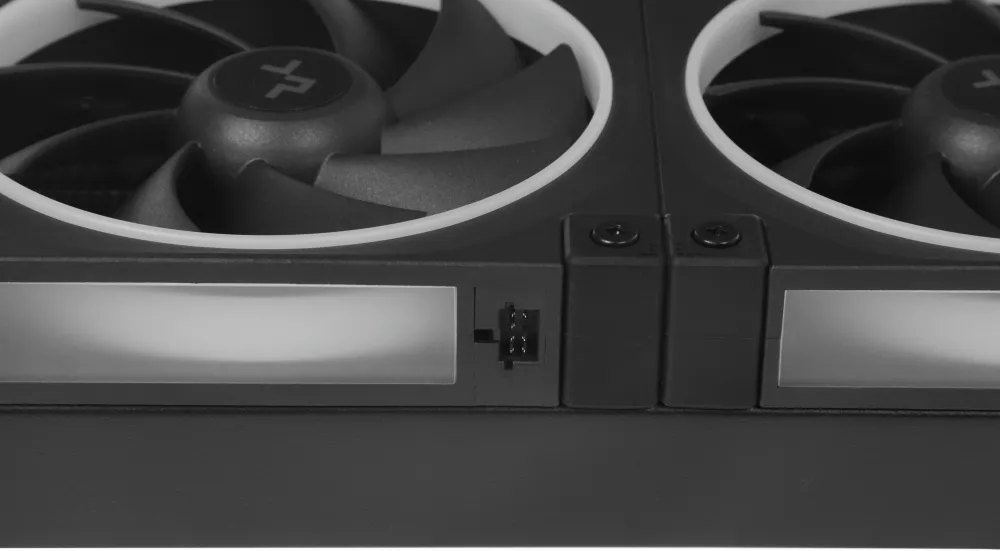 Система водяного охлаждения Deepcool LQ360 Ultra ARGB Soc-AM5/AM4/1200/1700/1851 черный 4-pin 32dB Al LCD 350W 1900gr Ret (R-LQ360-BKASMC-G-1)