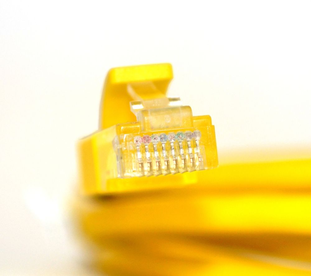 GCR Патч-корд прямой 7.5m UTP кат.5e, желтый, 24 AWG, литой, ethernet high speed 1 Гбит/с, RJ45, T568B