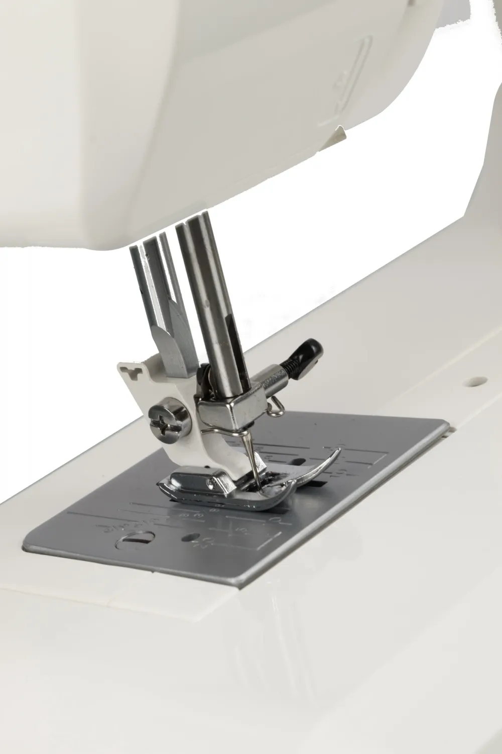 Швейная машина Janome 5500 белый
